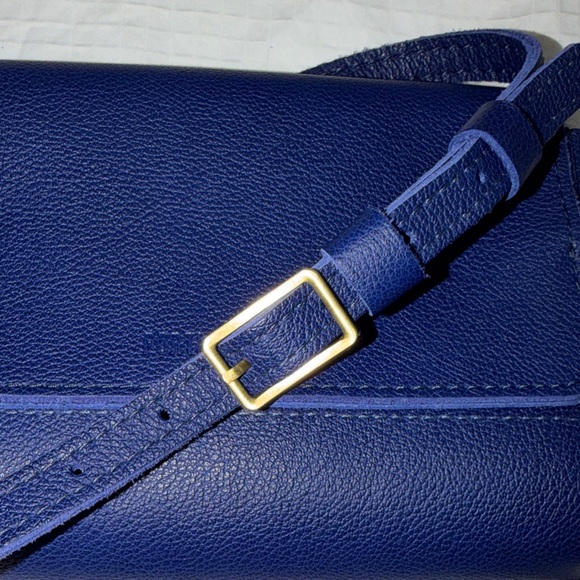 Portland Leather Cobalt Mini Metro Crossbody Bag - Picture 11 of 11